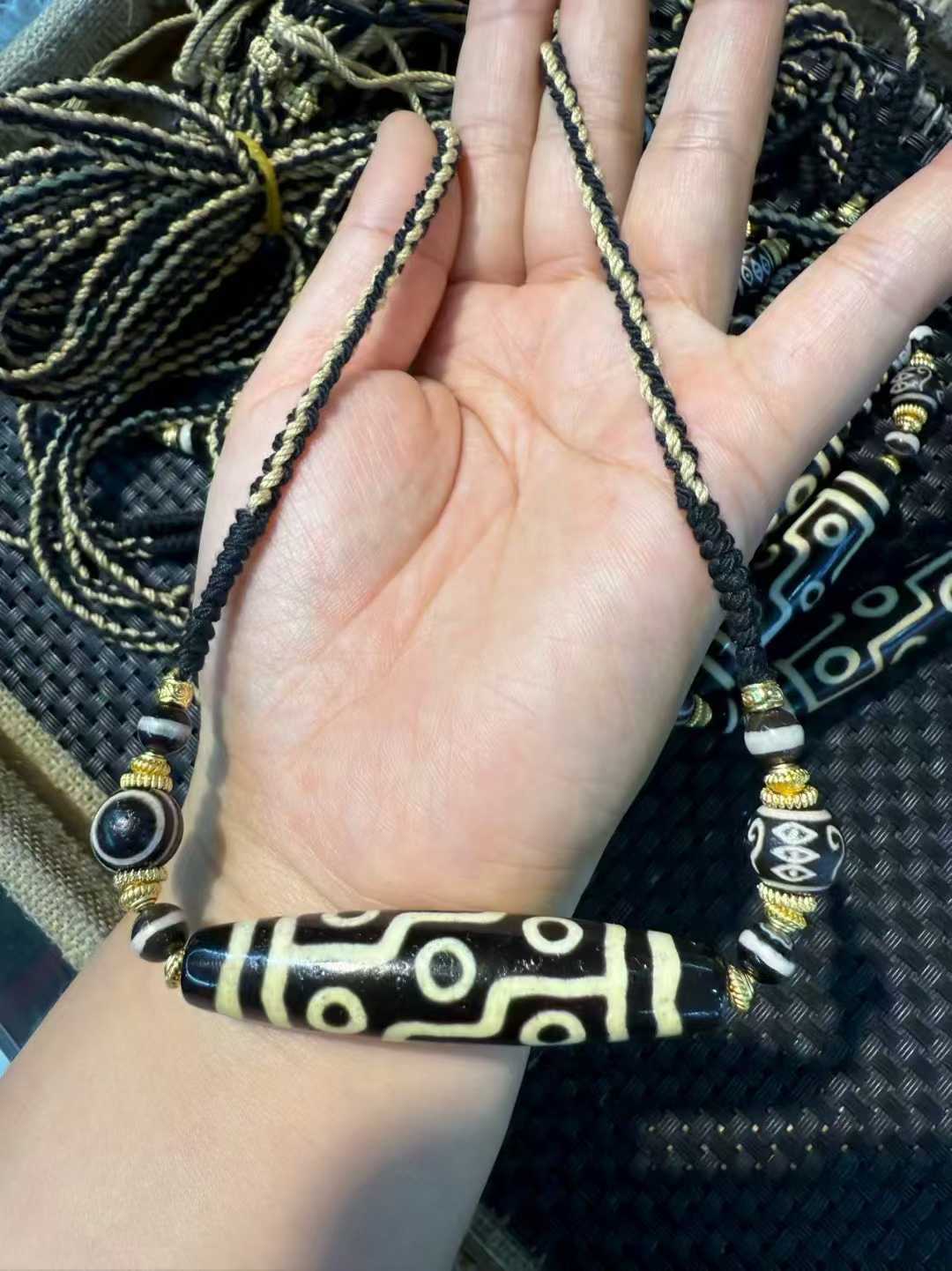 Ethnic Fashion Designers - 10 pz/lotto 9 Occhi con drago