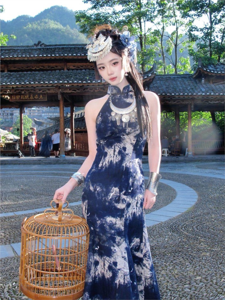 Ethnic Dress Fashion Show - Nuovo abito batik, abbigliamento femminile alla