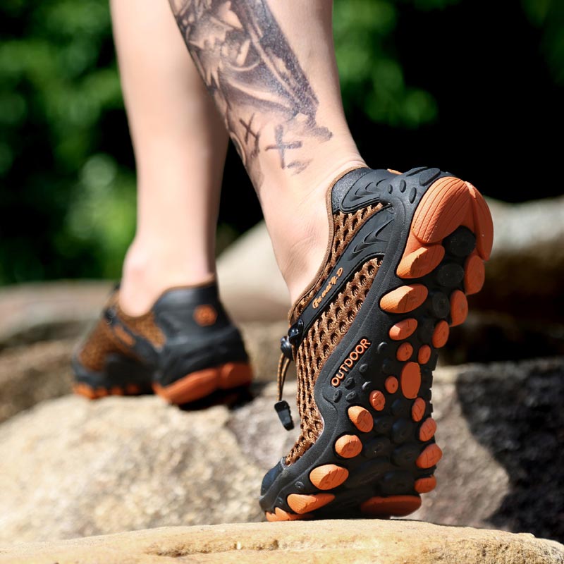 Latest Ethnic Fashion For Women - Trekking mountain scarpe sportive da uomo