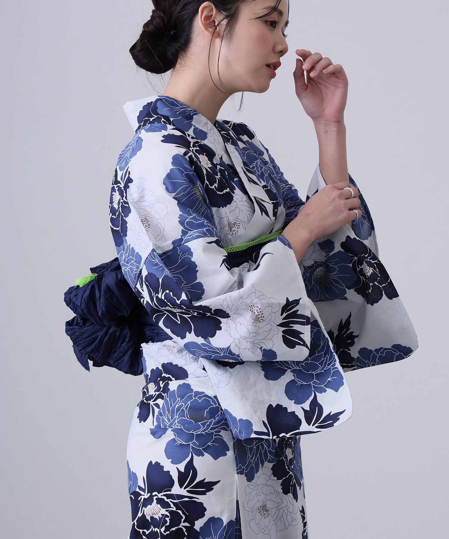 Ethnic Style Dresses - Yukata Tradizionale in Cotone e Lino,