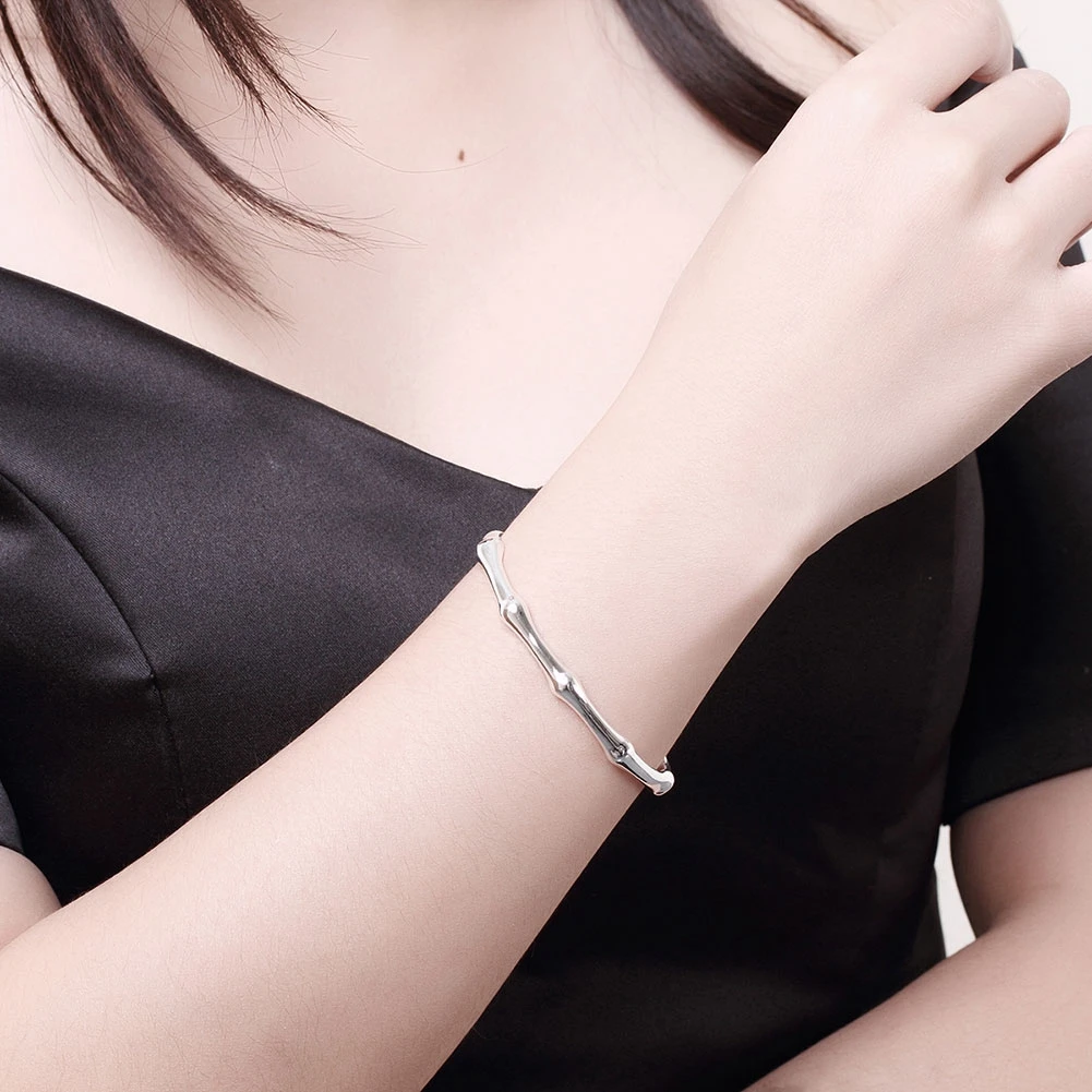 Bracciali a fascia in argento  - Ethnic Fashion Designers recensione e prezzo